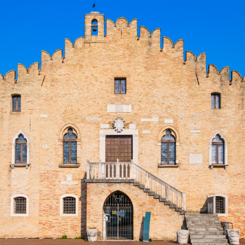 Il Municipio Di Portogruaro E I Segreti Della Sua Piazza